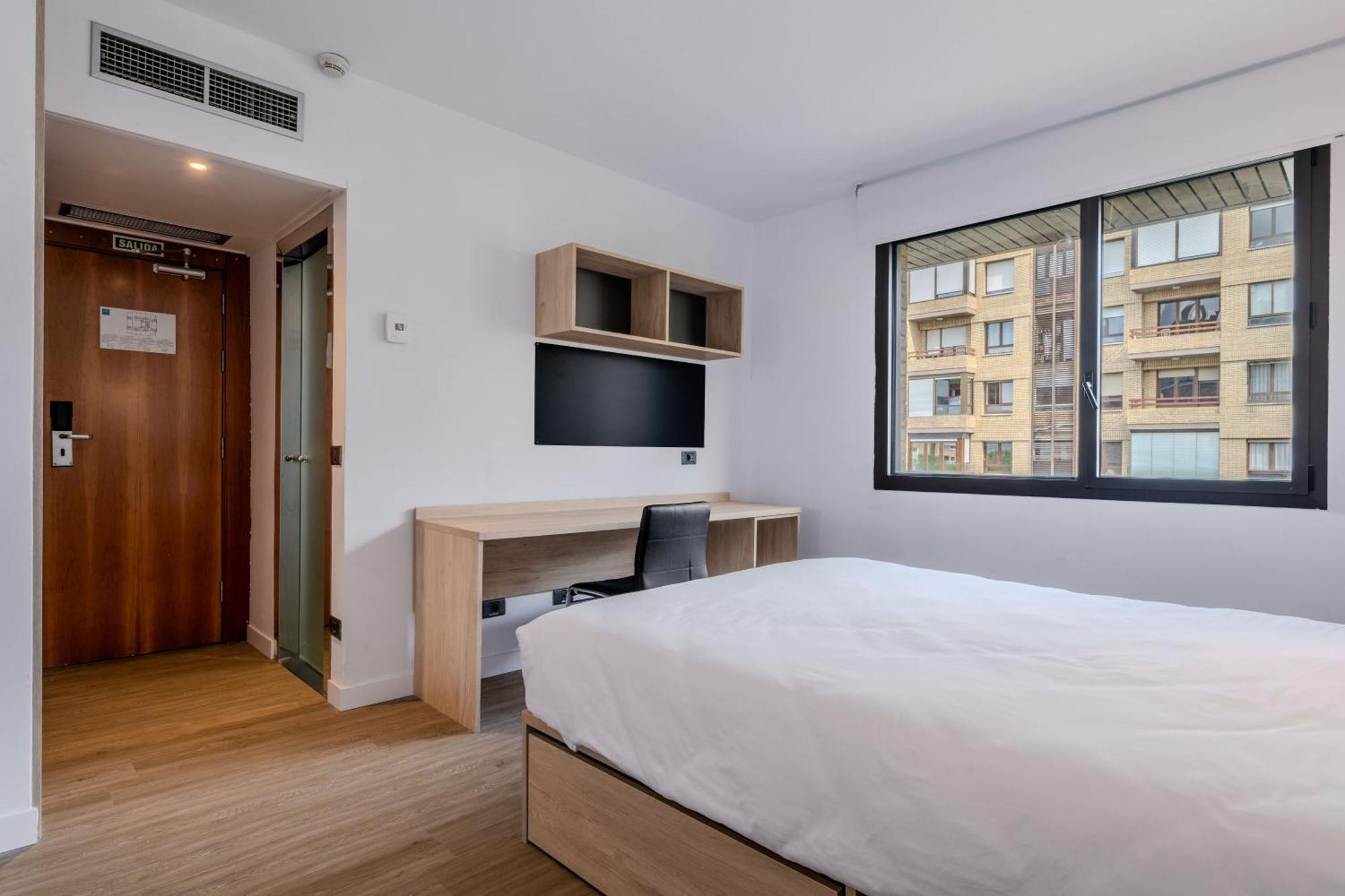 Micampus Pamplona Student Residence Exterior photo